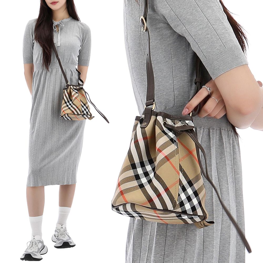 Burberry Vintage Check Drawstring Bucket Bag 8093804 B9368