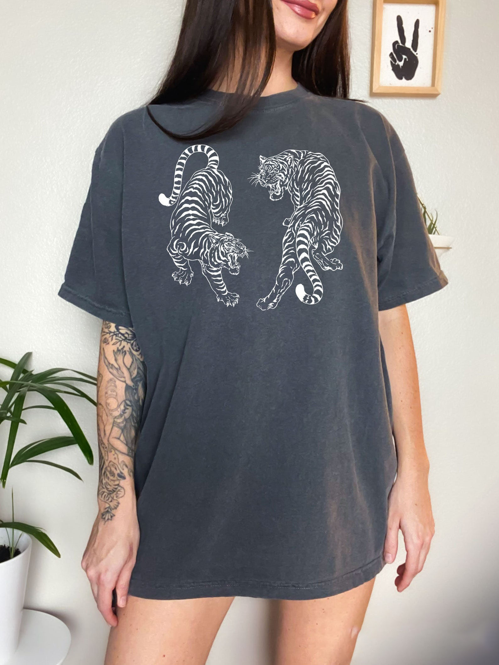 Vintage Tiger Shirt, Tiger Graphic Tee Year Of The Tiger Pink Tiger Shirt, Aesthetic Clothes Indie Shirt