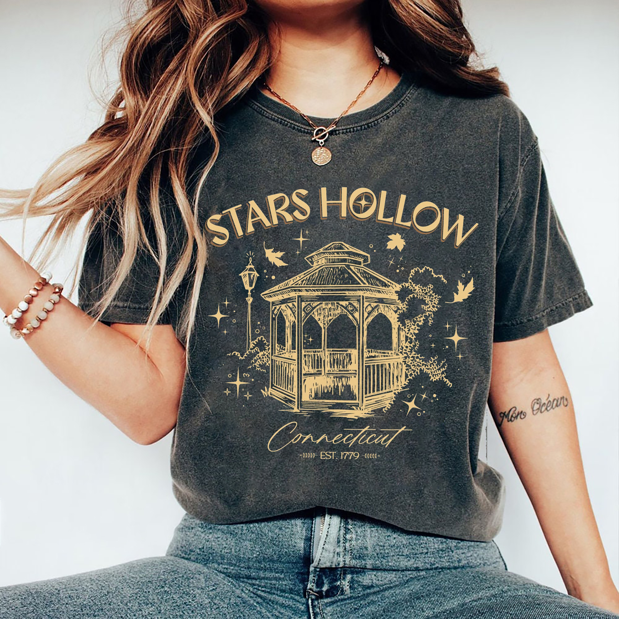 Stars Hollow ConnecticuShirt, Cozy Fall , Gilmore Girls Shirt, Retro Stars Hollow Shirt