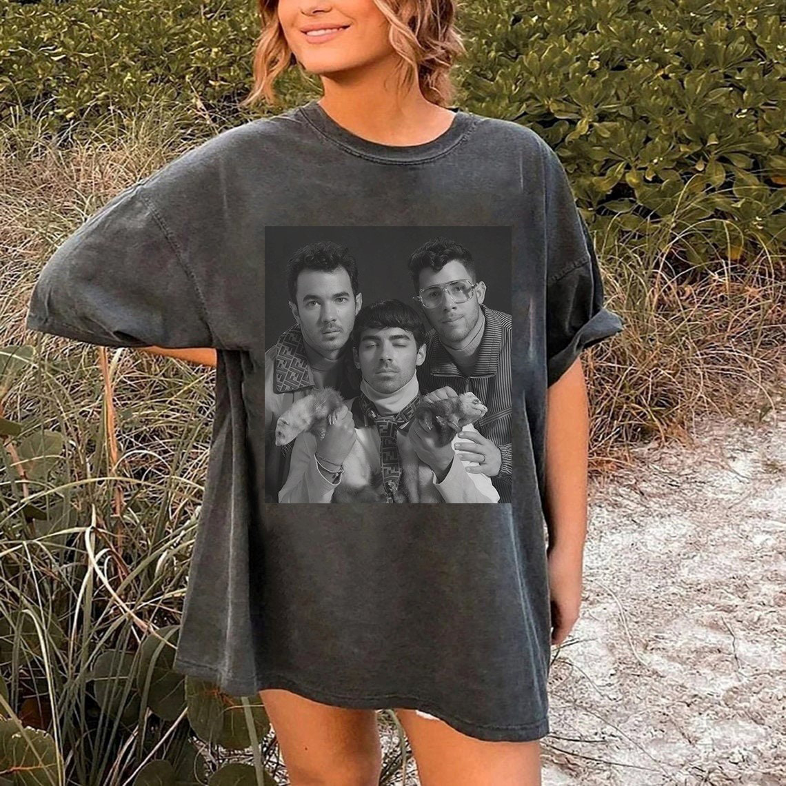 Jonas Brothers Vintage T-Shirt, Jonas Five Albums One Night Tour Shirt, Jonas Brothers Tour Shirt