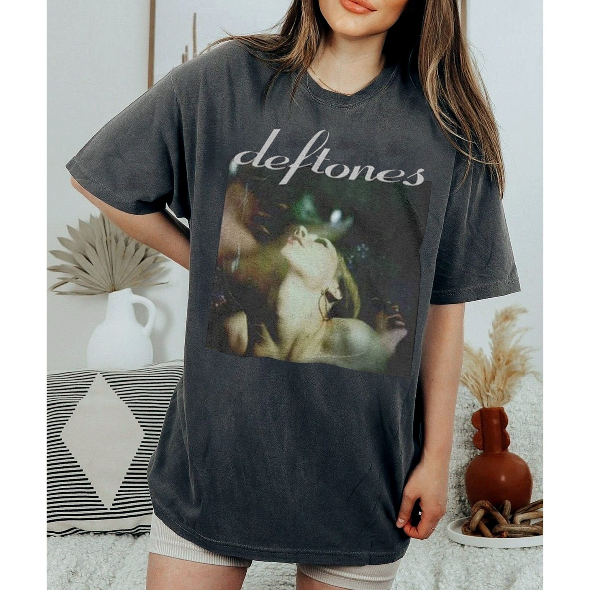 Deftones Graphic Tee, Deftones Tour Shirt, Deftones ConcerShirt, Retro Deftones Shirt