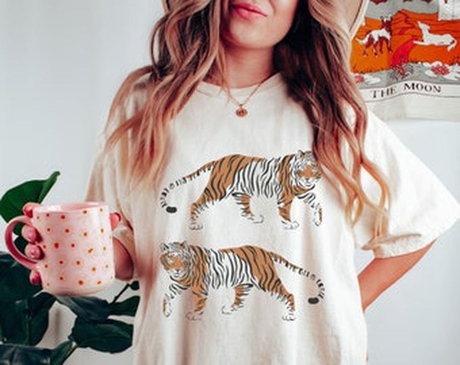 Tiger T-Shirt, Tiger Graphic Tee, Tiger Tee Boho Shirt, Celestial, Vintage -Shirt,  T-Shirt, 