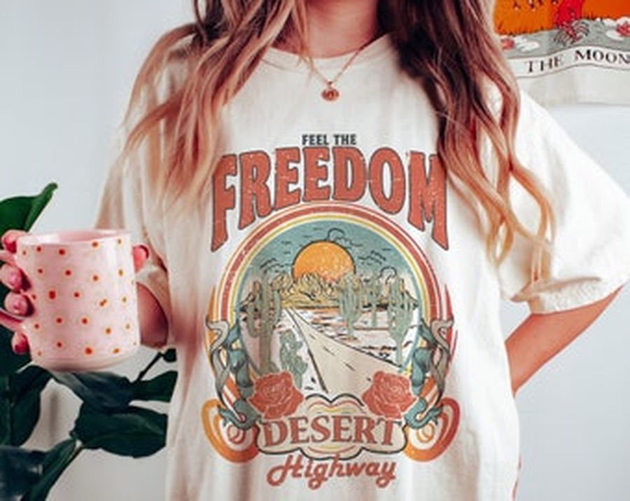 Feel The Freedom Tee, Desert Highway Tee Arizona Graphic Tee, Arizona Deset Tee, Vintage T-Shirt,  Tee