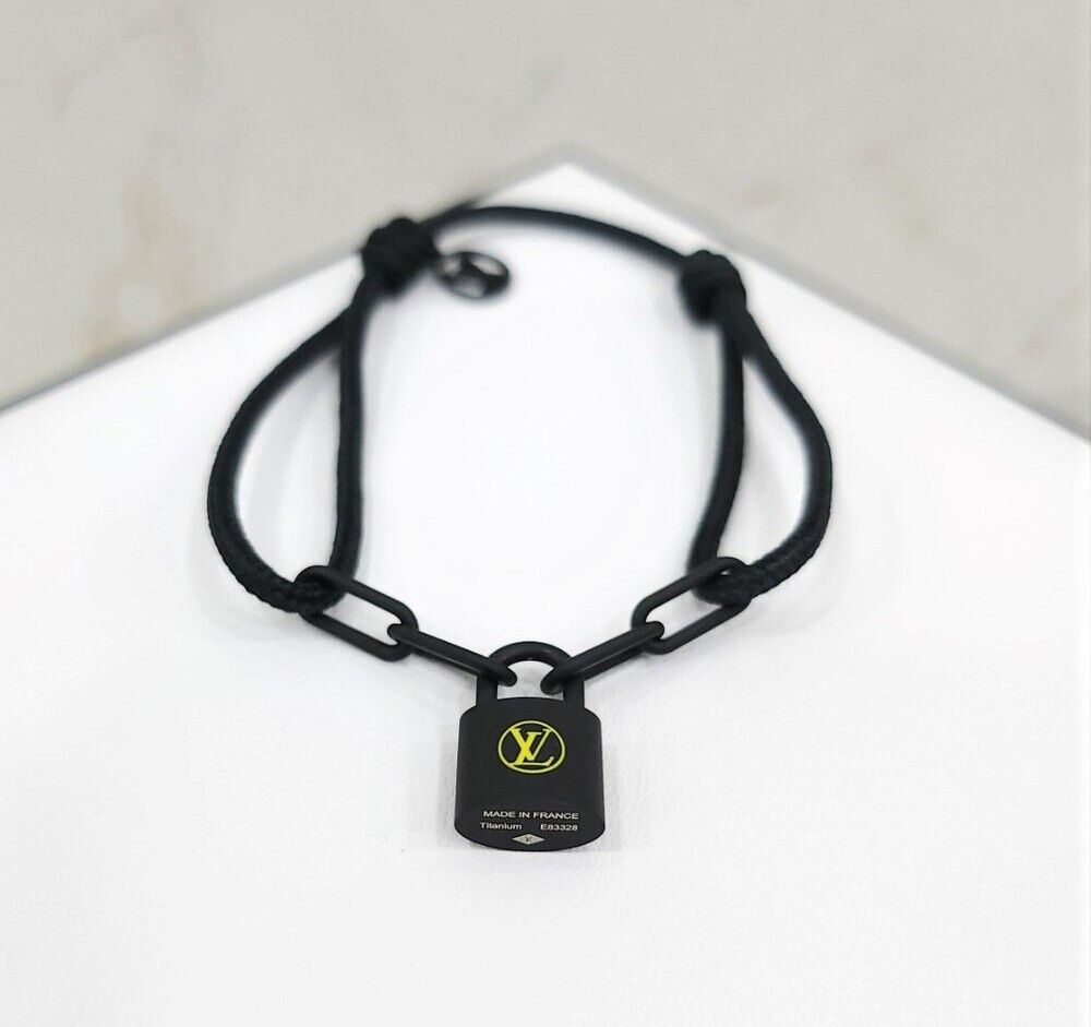 Louis Vuitton New X Silver Lockit Bracelet Q05270 133672939