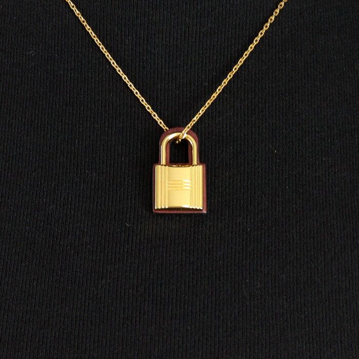 Hermes Yellow Gold O Kelly Lock Pendant Gold Chain Brown Charm Necklace aa50563 133626595