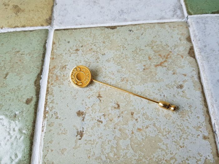 Hermes Gold-Plated Pin Brooch 133469369