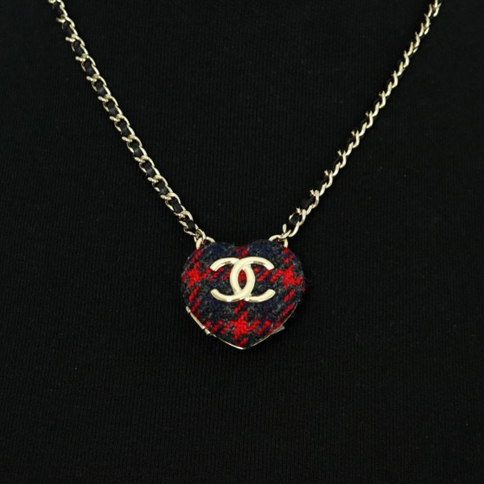 CHANEL 22 Season Tweed Heart CC Logo Chain Necklace aa38888 77870946