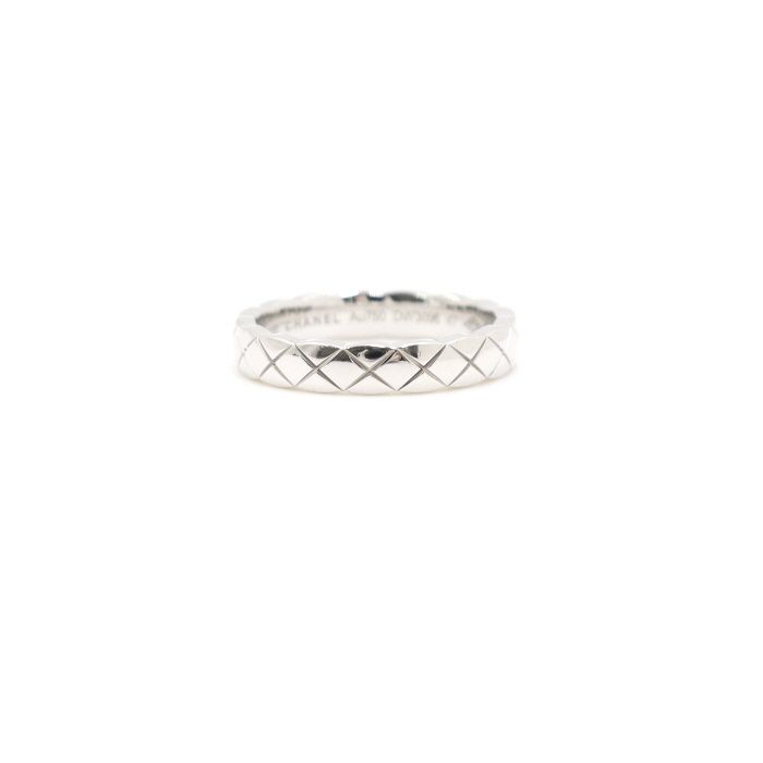 CHANEL 18K White Gold Quilted Coco Crush Mini Ring 7 128931389