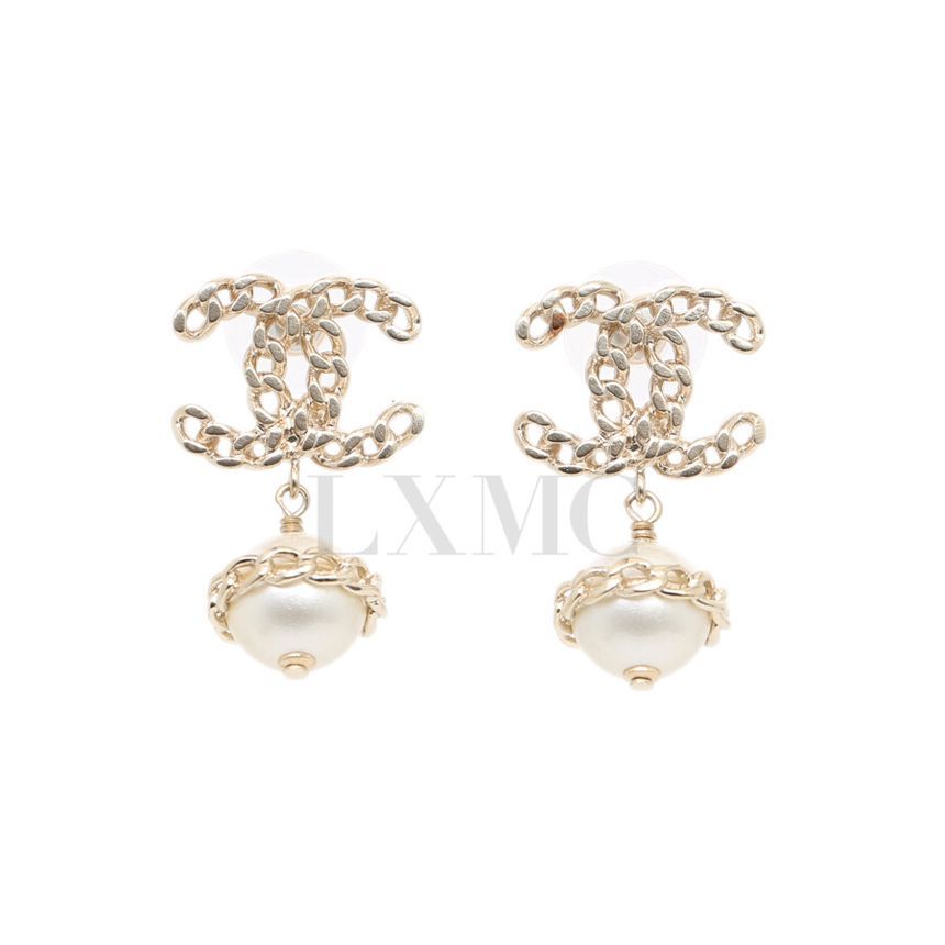 CHANEL Maxi CC Logo Gold Pearl Chain Earrings 2017 132558745