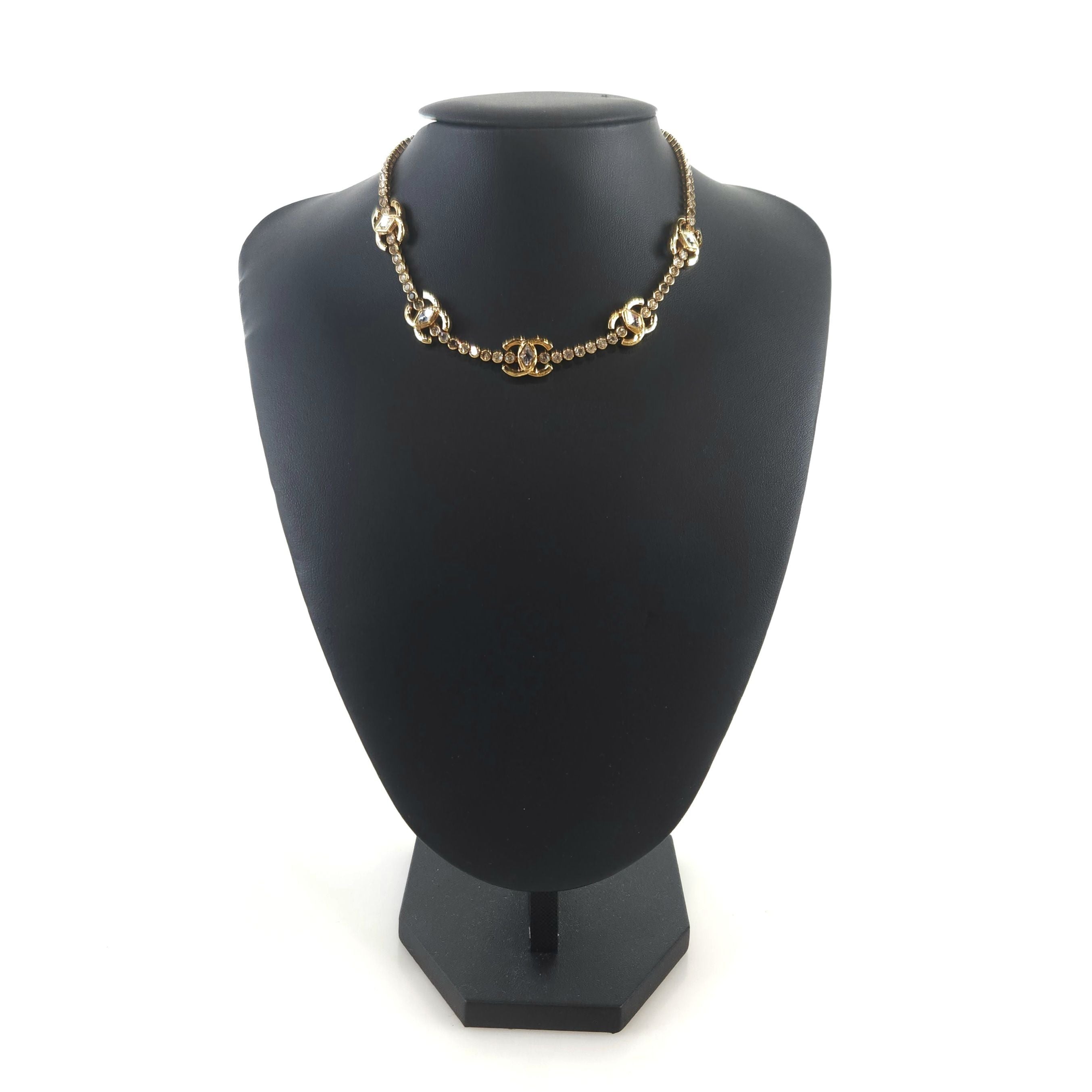 CHANEL Metal Strass Choker Necklace AB9925 8929 128772376