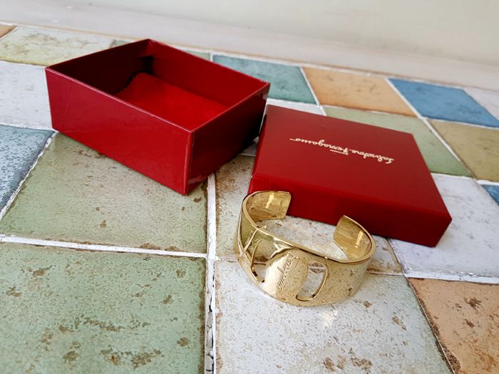 Salvatore Ferragamo Gold Bangle Bracelet 124378131