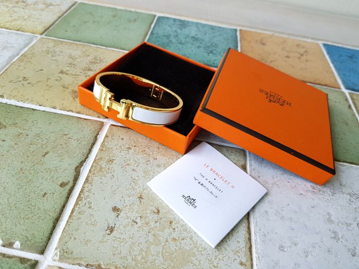 Hermes Gold Click H Bracelet PM 12345 115429068