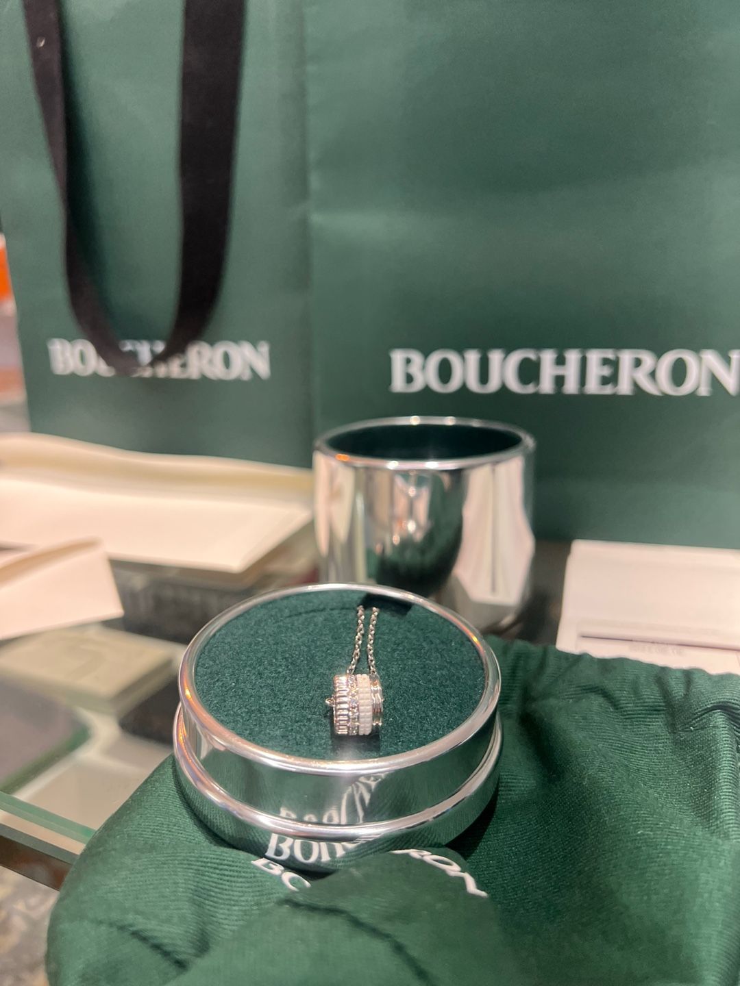 Bulgari Boucheron Quatre Classique White Edition 18k Gold 00681 106947982