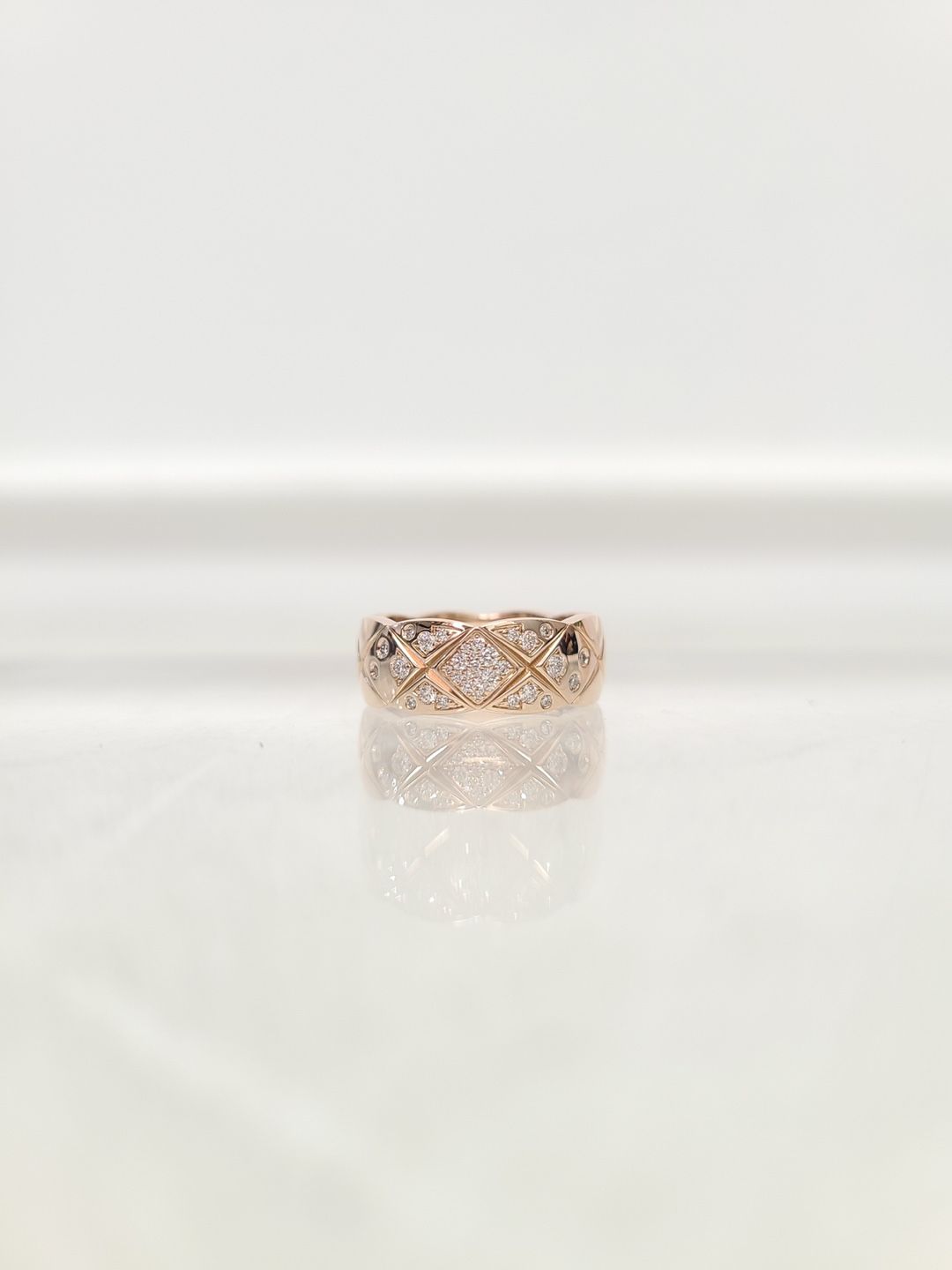 CHANEL Beige Gold Diamond Quilted Coco Crush Ring Small 47 100429729