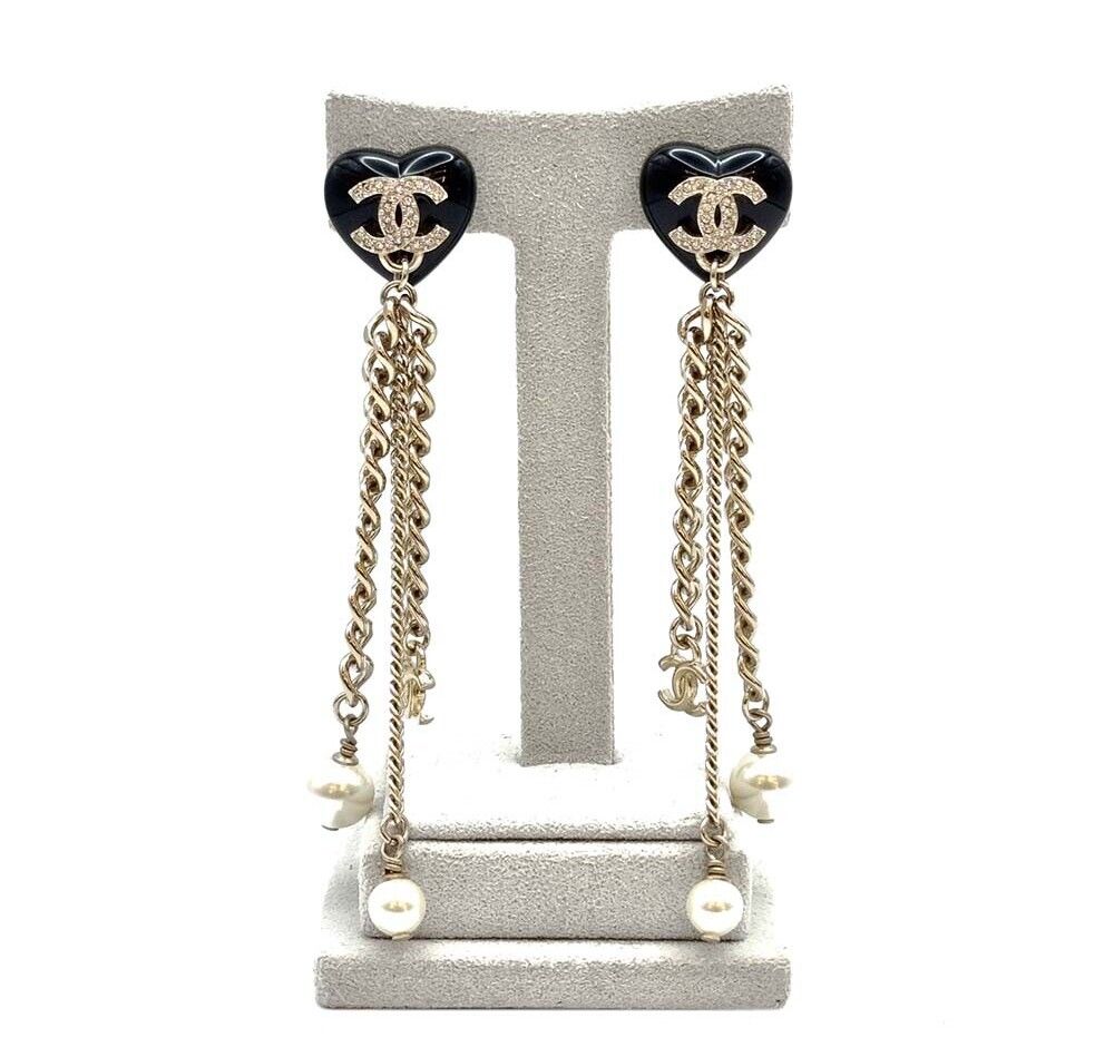 CHANEL Heart Drop Earrings 7508676524 125617775