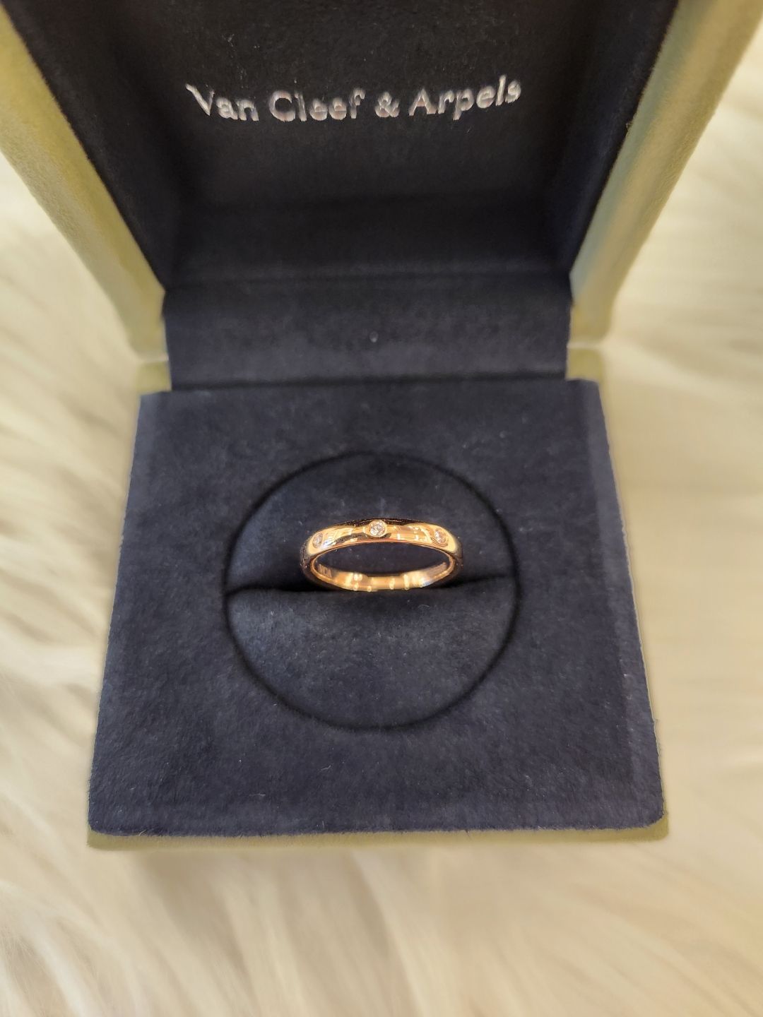 Van Cleef & Arpels Twinkling Etoile Wedding Band 12/22 48 92394653