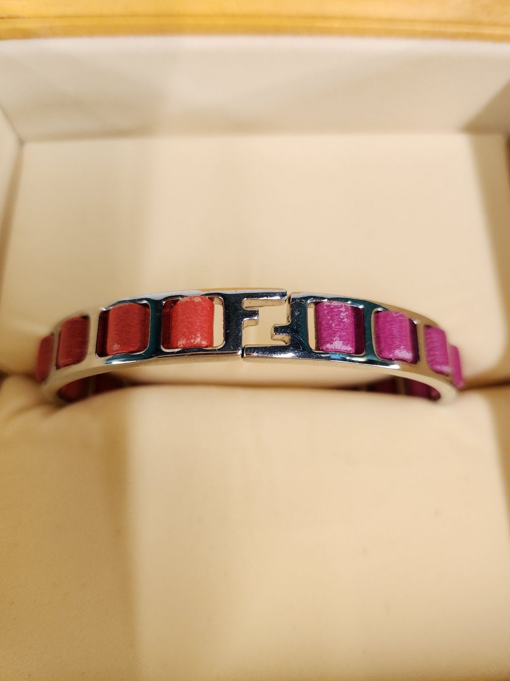 Fendi Bracelet B+ 12345 61721236