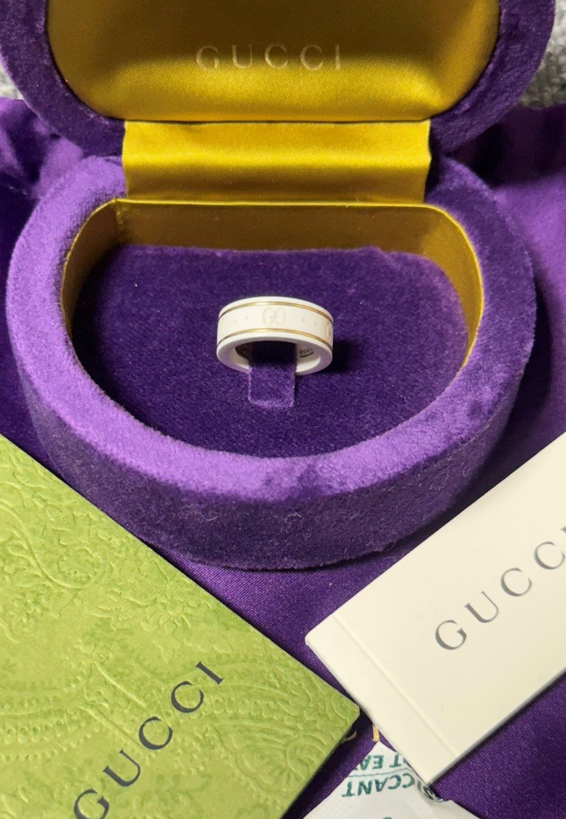 Gucci Iconic Yellow Gold Ring 8 42081931