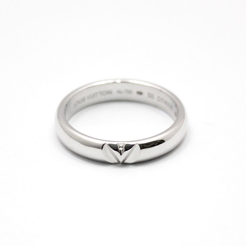Louis Vuitton 18K White Gold LV Bolt Wedding Ring 50 92137048