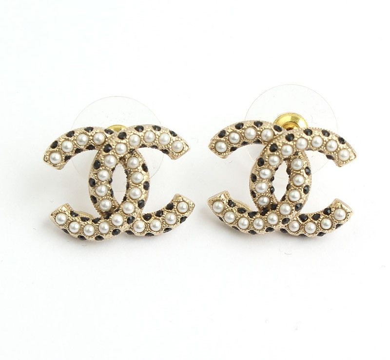 CHANEL CC Logo Pearl Crystal Gold Plated Earrings 26811653