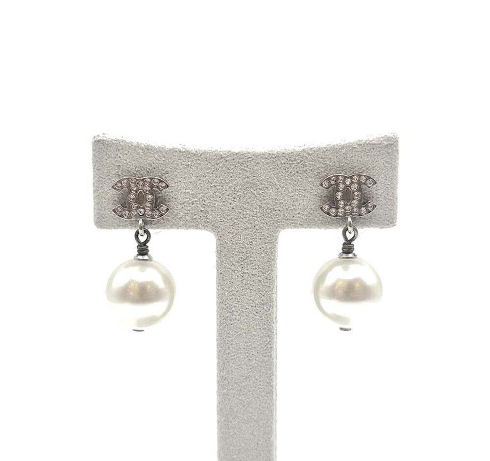 CHANEL Pearl Cubic Earrings 7162792426 70133287
