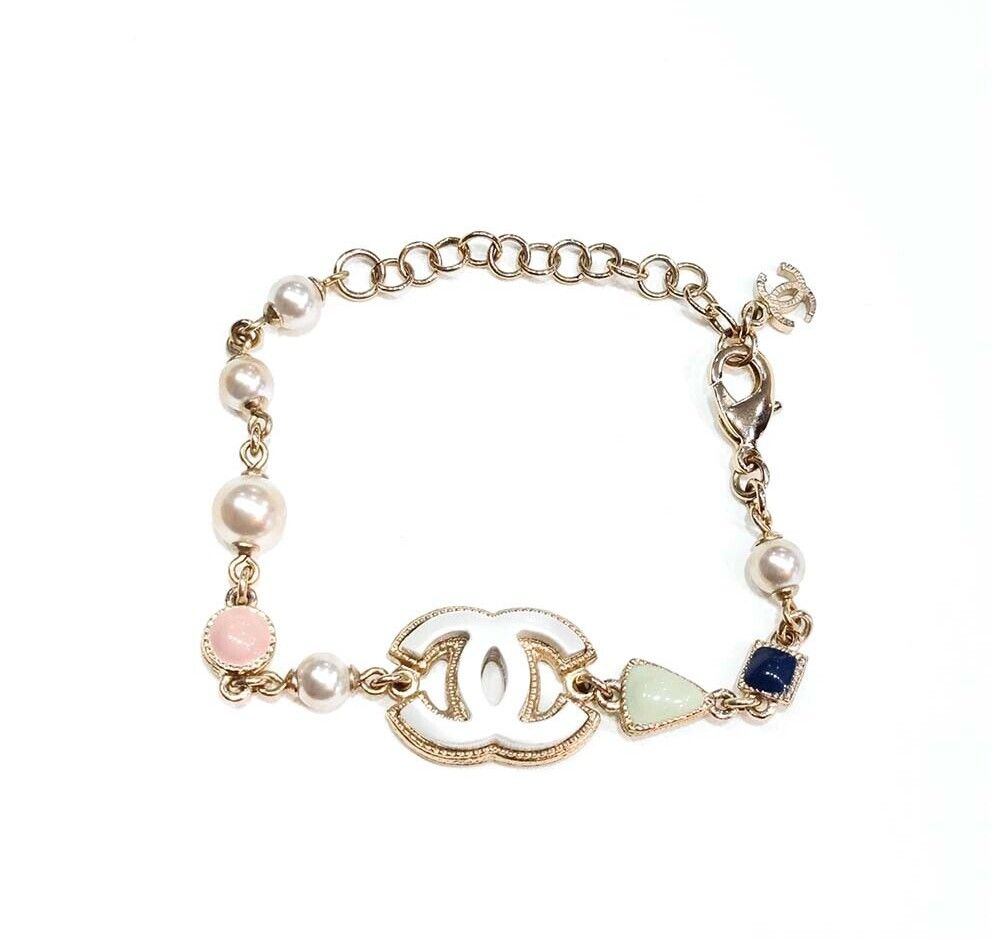 CHANEL Logo Bracelet 7156539858 68335829