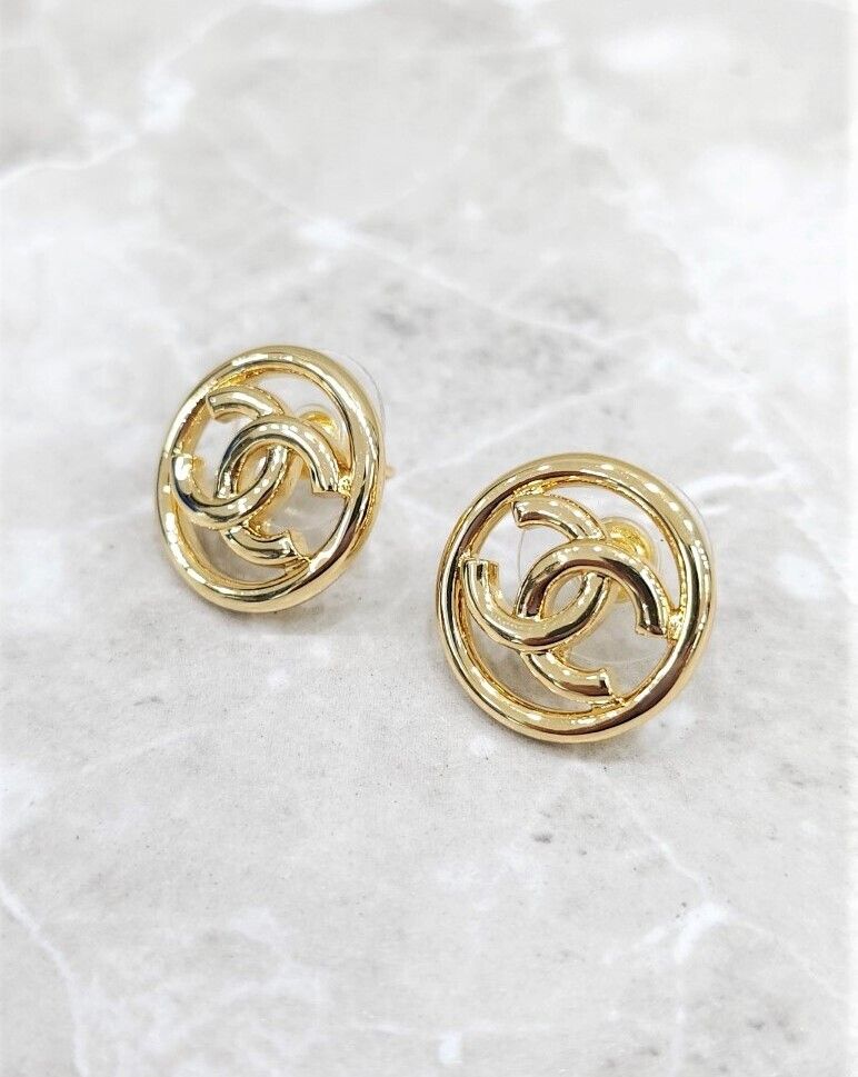 CHANEL CC Logo Pre-Collection Earrings 65644517