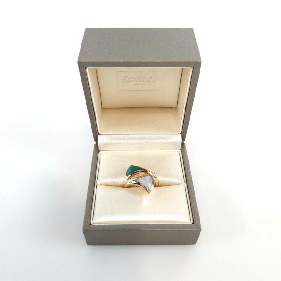 Bulgari Malachite Mother of Pearl Divas Dream Ring 7908 120953037