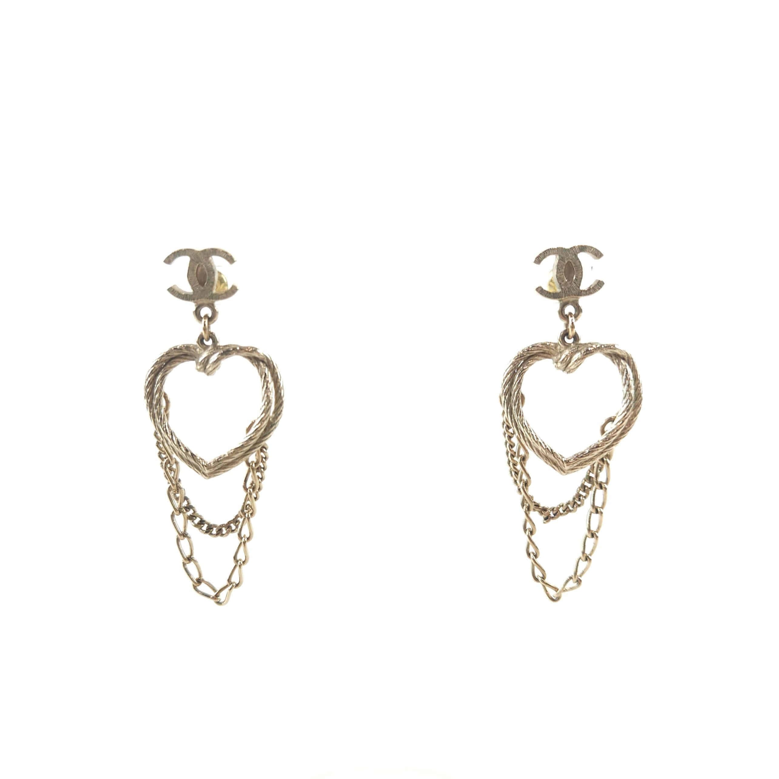 CHANEL CC Heart Chain Earrings 7402 116136809