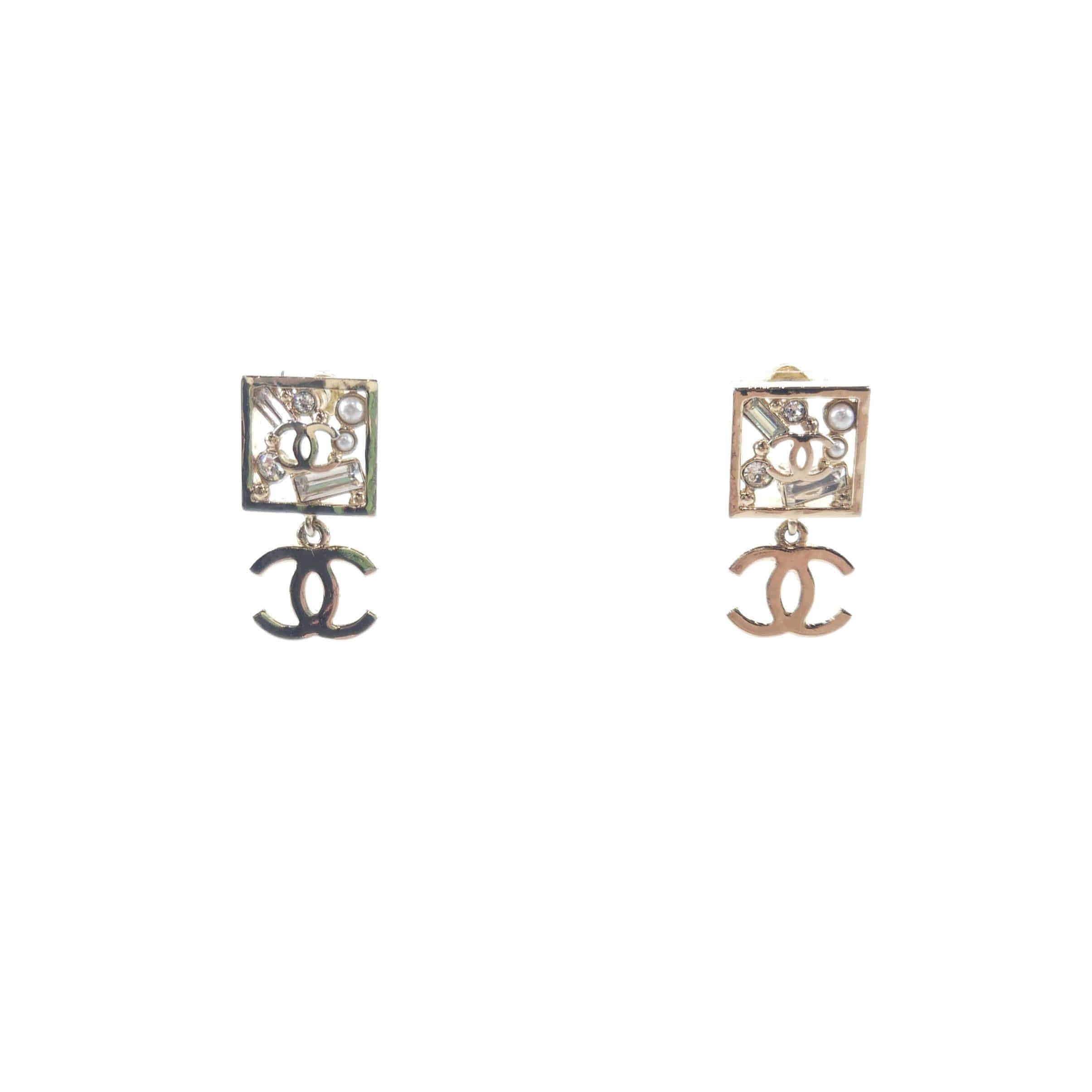 CHANEL CC Square Earrings AB7261 7423 116136798