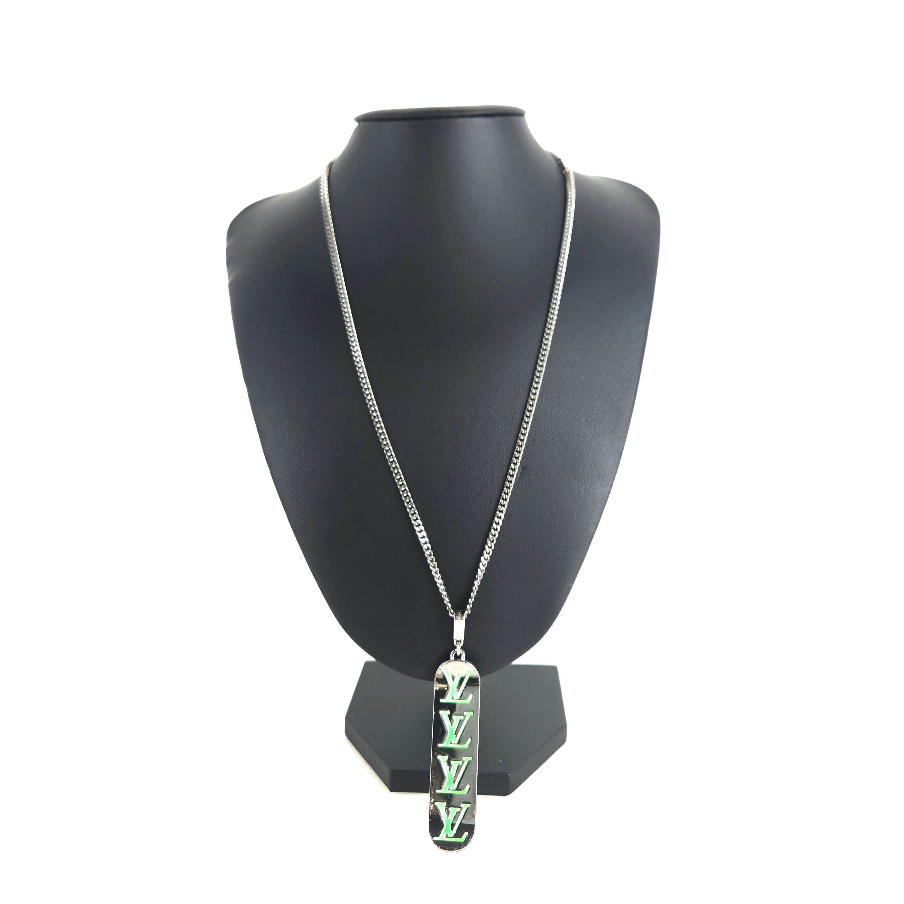 Louis Vuitton Skateboard Pendant Necklace MP3277 6991 105547297