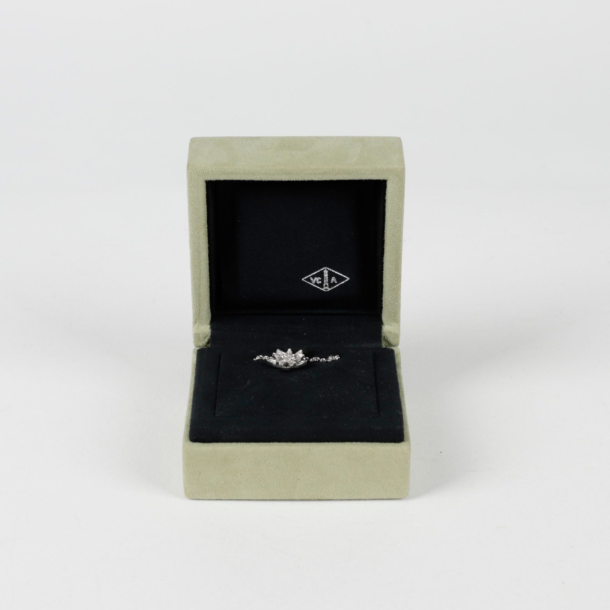 Van Cleef & Arpels Mini Cutout Lotus Pendant Necklace VCARP0ZW00 115179741
