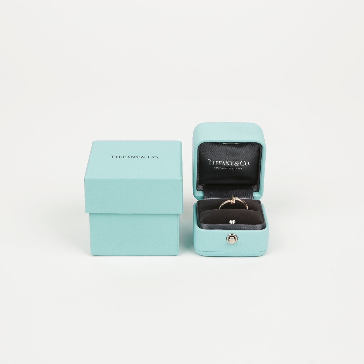 Tiffany & Co T1 Ring 67795466 78991679