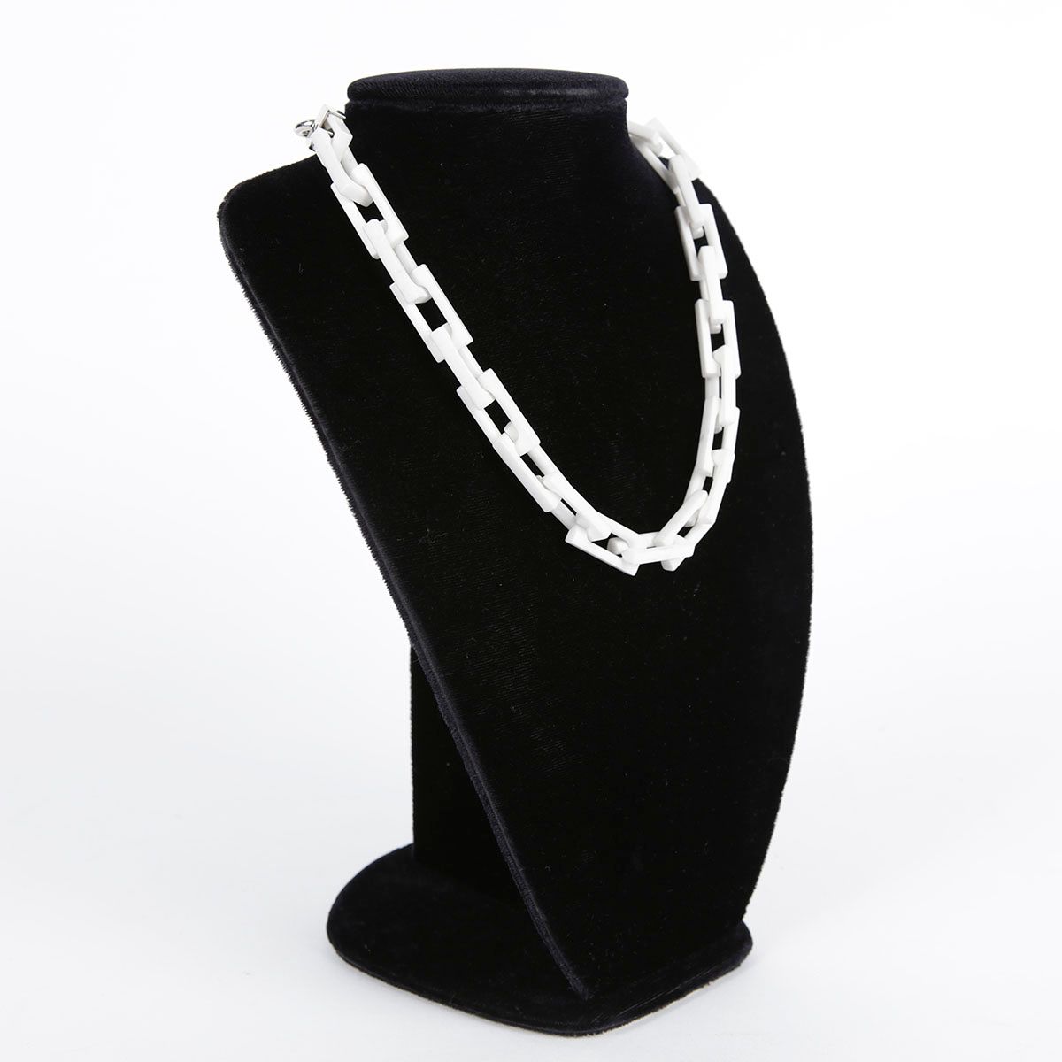 Louis Vuitton White Ceramic Chain Necklace MP2350 28172965