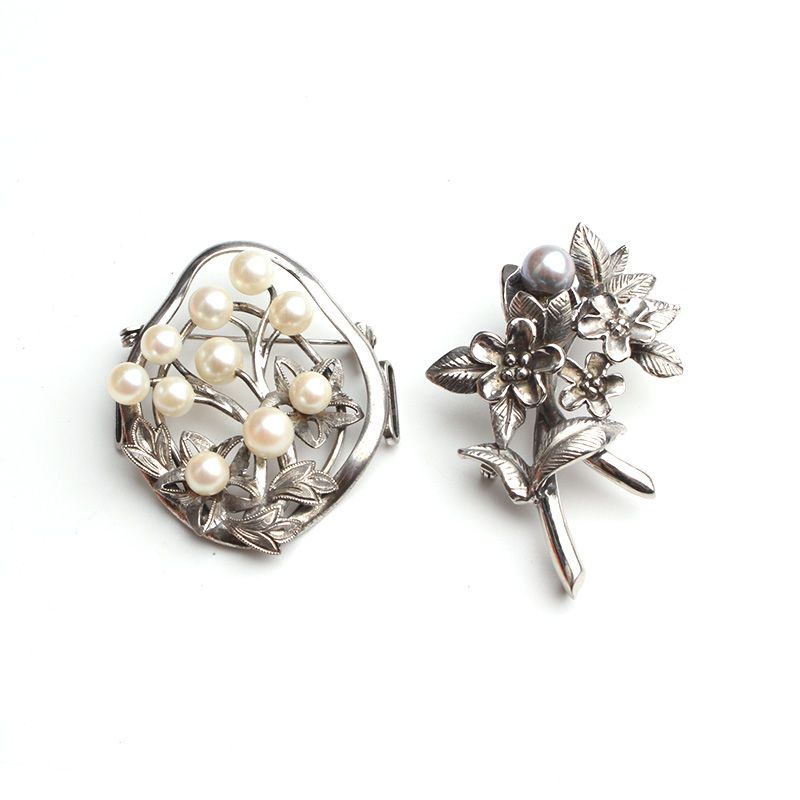 Other Brand Silver Ivory Pearl Brooch and Silver Black Pearl Brooch Set 119864860