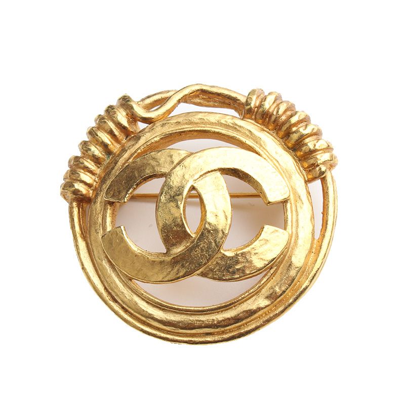 CHANEL Vintage Gold Round CC Logo Brooch 116348009