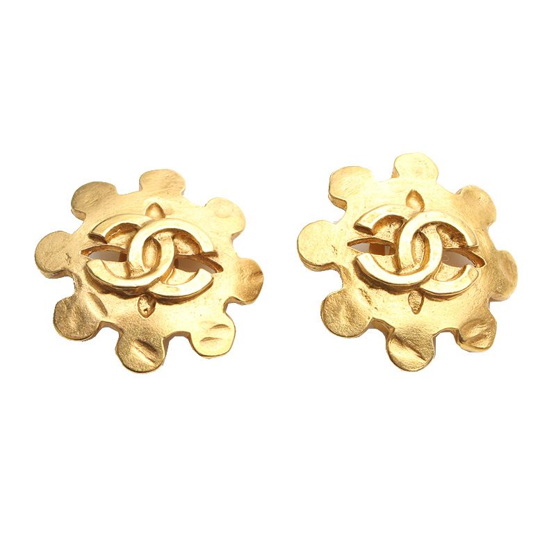 CHANEL CC Logo Slit Clip Earrings 12345 116202037