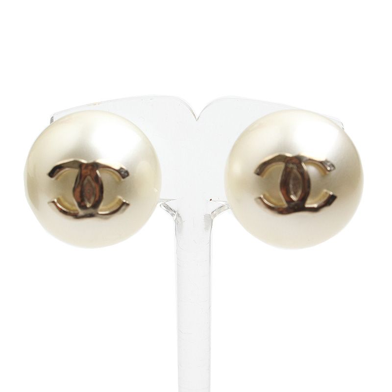 CHANEL Big Pearl CC Earrings 64880171