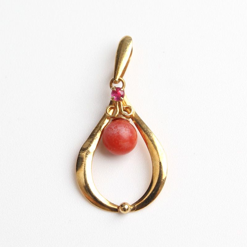 Other Brand 18K Yellow Gold Coral Pendant 77423735