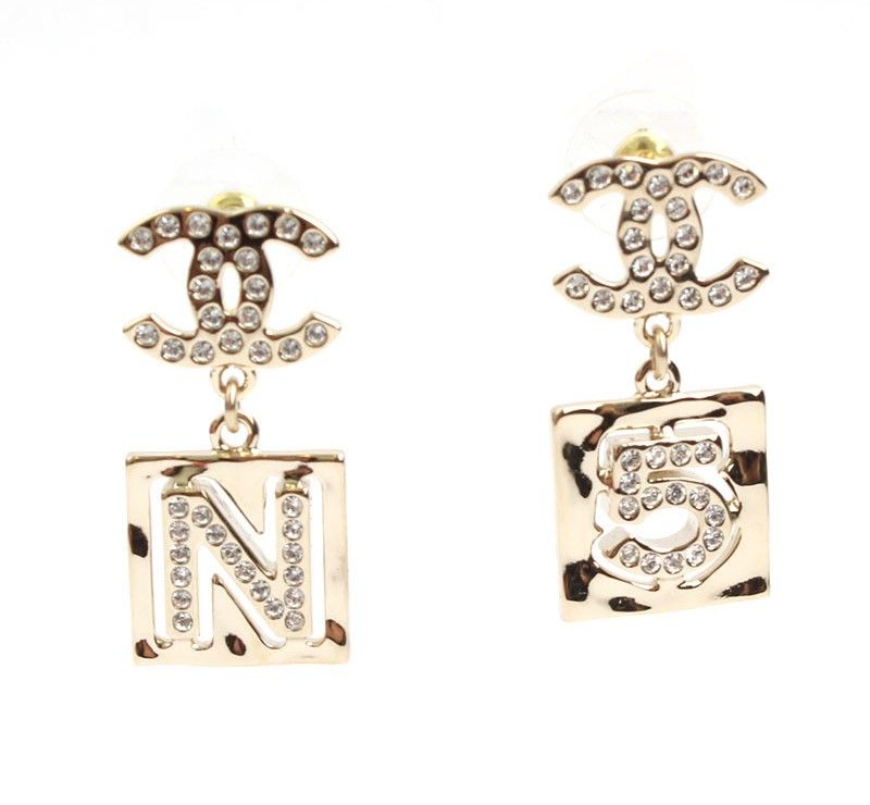 CHANEL Champagne Gold N.5 Square Earrings 29934832