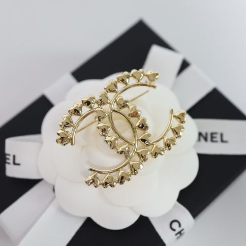 CHANEL Classic CC Logo Heart Brooch Gold ABA277 72618071