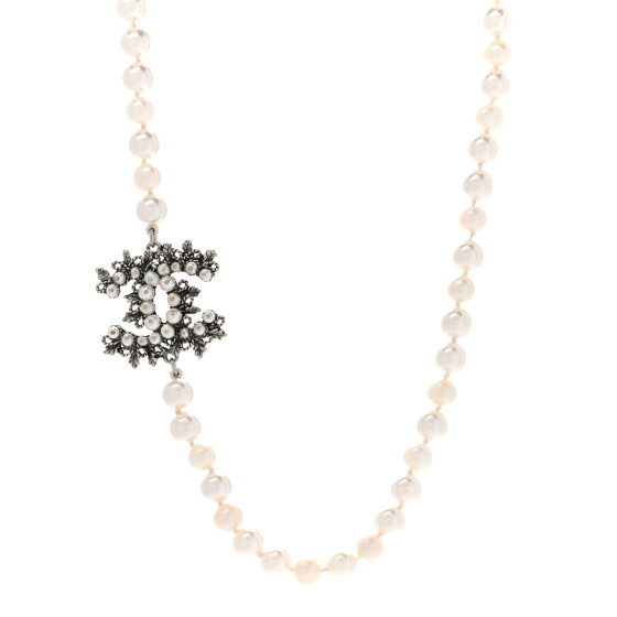 Pearl CC Short Necklace Silver
