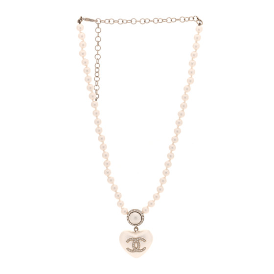 Pearl Crystal CC Heart Short Necklace Pearly White Gold