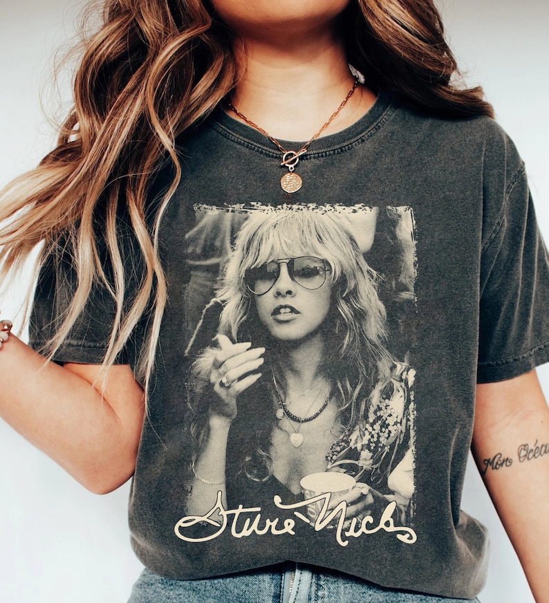 90S Stevie Nicks Shirt Graphic Stevie Nicks Shirt Stevie Nicks Live On Tour 2025 Shirt