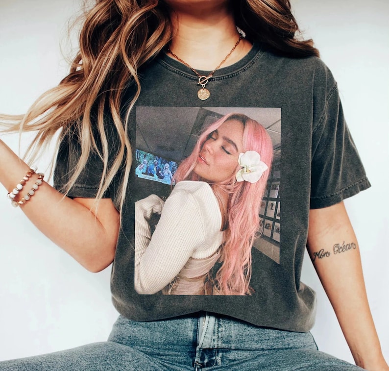 Karol G Vintage Shirt Maana Ser Bonito Hoodie Karol G Hearshirt