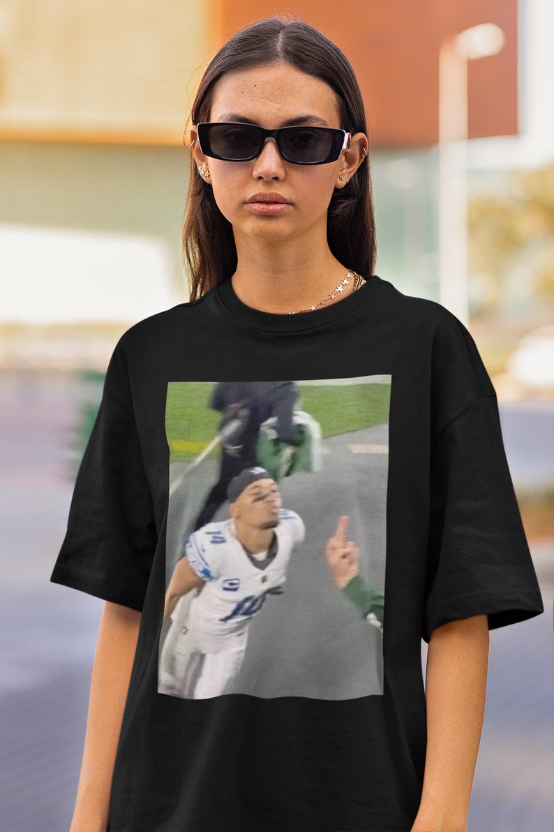 Amon-Ra St Brown Funny Meme With Green Bay Fan Shirt Detroit Football Retro Shirt