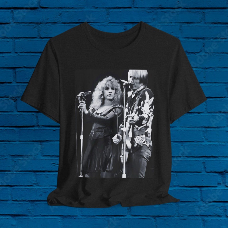 Stevie Nicks New Stared A Hole Through T0M P-- She'S At It Again! Shirt