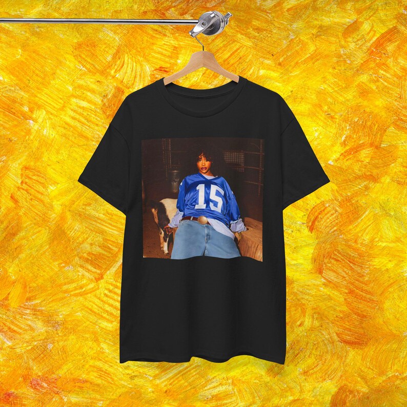 Sza Baggy Look Janet Jackson Erykah Badu Shirt