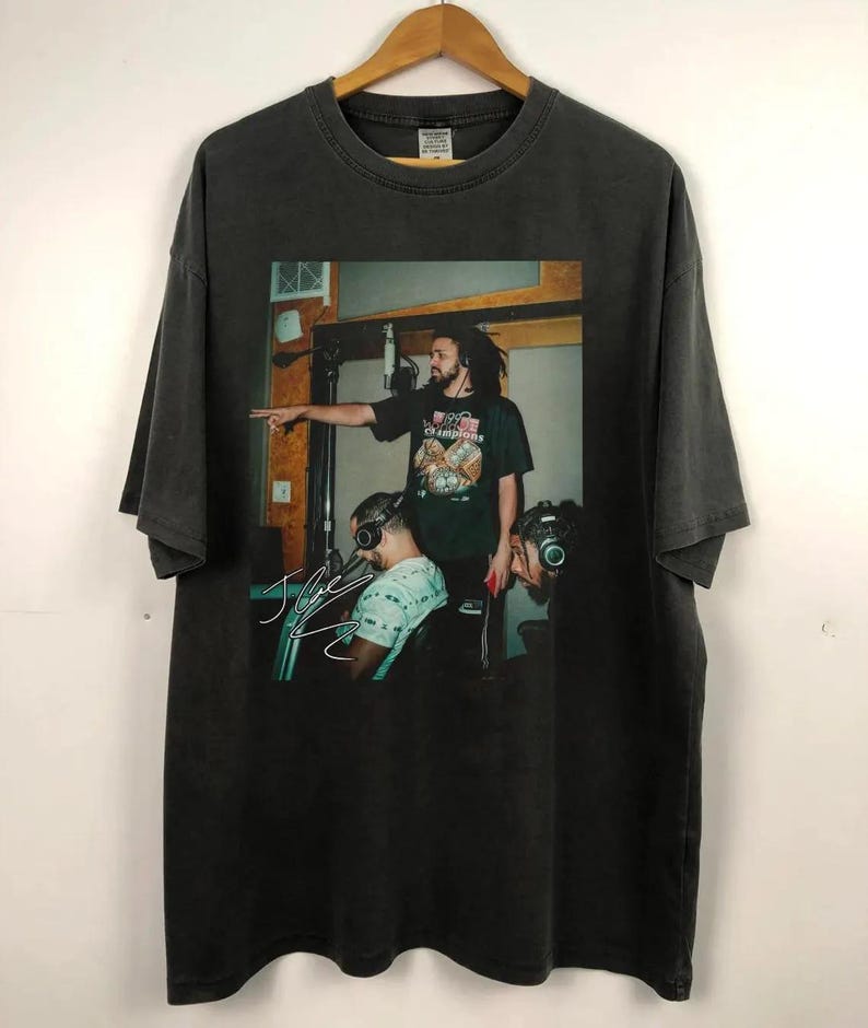 Vintage J Cole Rap Png J Colestyle Design J Cole Gift For Women And Man Outfit Shirt