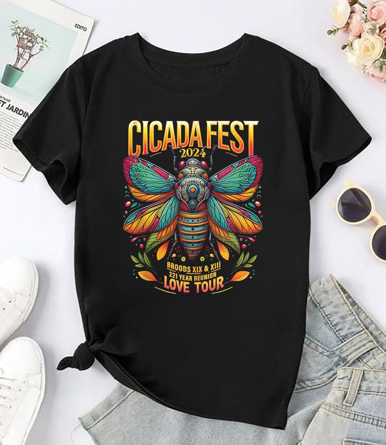 Vintage The Cicadas Reunion Summer Tour 2025 Shirt Cicadas Tour Merch Bug Lovers Gifshirt